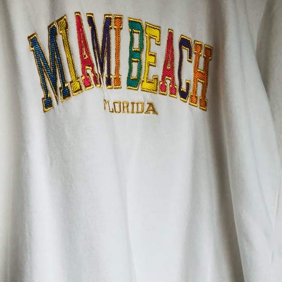 MIAMI Beach Pullover - Picture 4 of 9